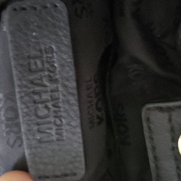 Michael Kors Leather Black Purse 👛 - Picture 8 of 8